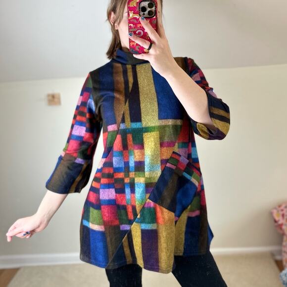DAMEE Color Block Asymmetrical Mock Neck Graphic Tunic 3/4 Sleeve - Picture 1 of 8